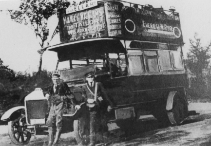 Ella Rd, bus c1915